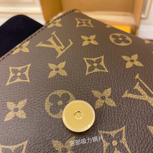 M44141 BB HANDBAG - Image 17