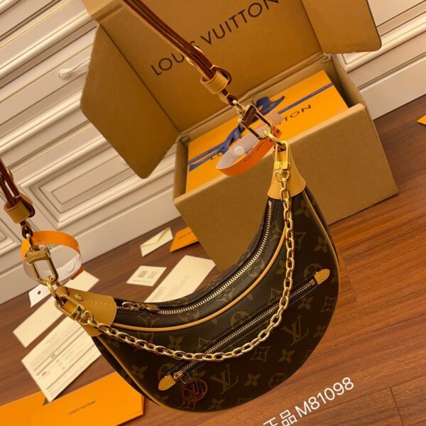 M81098 SHOULDER BAG - Image 3