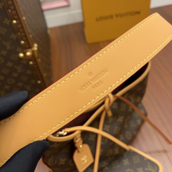 M46203 SS HANDBAG - Image 9