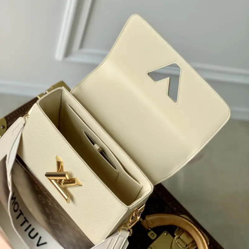 M24765 Black 23x17x9.5cm High Quality Bags - Image 9