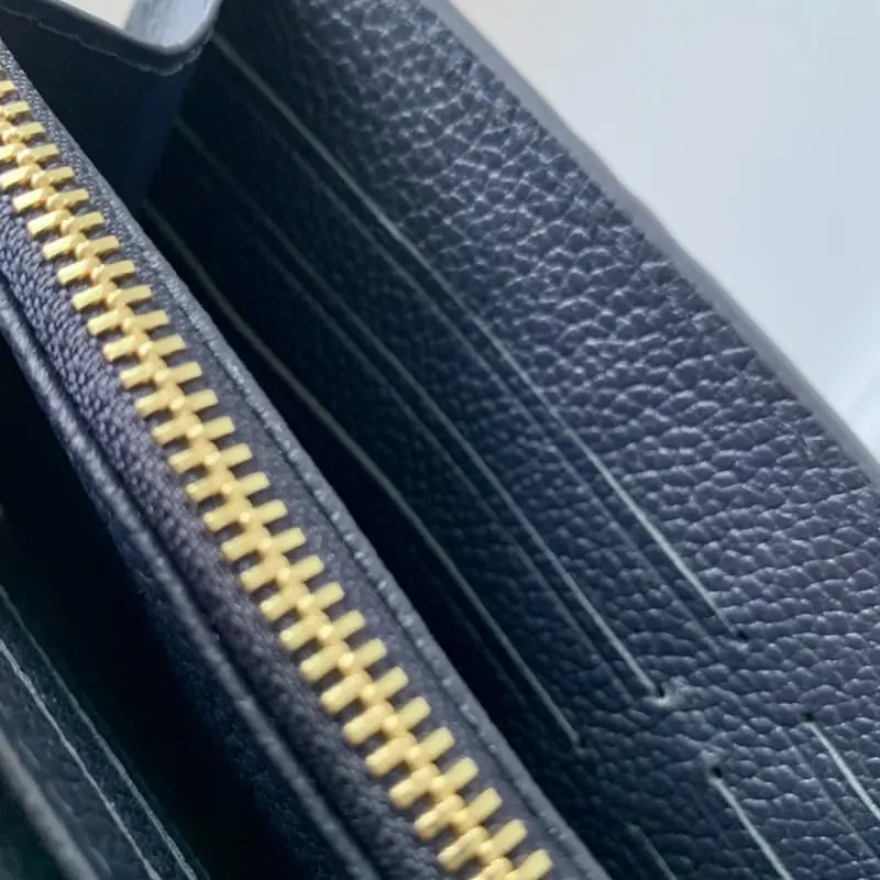 M81049New Blue 19.5x10.5x2.5cm High Quality Bags - Image 9