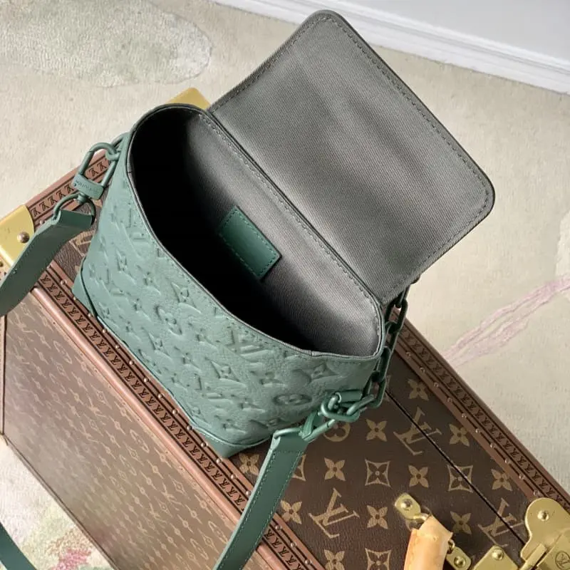 M83052 15x18x7cm High Quality Bags - Image 9