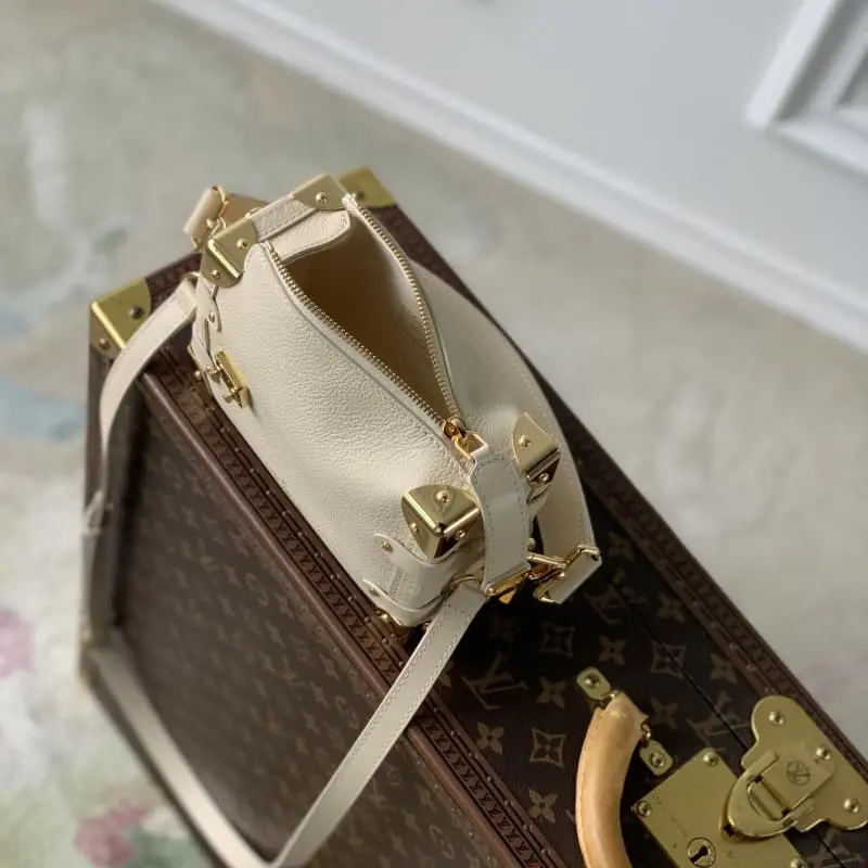 M23915 18x12.5x8cm High Quality Bags - Image 9