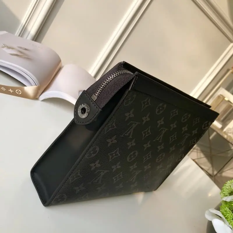 M61692 26x20x5cm High Quality Bags - Image 9