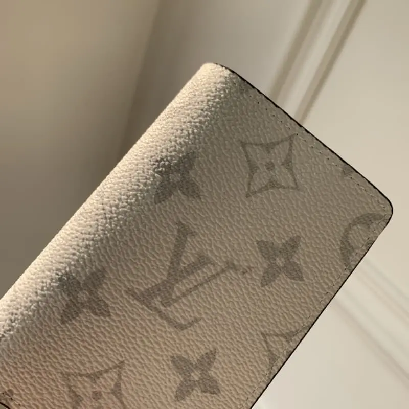 M83095 White 8x11x1cm High Quality Bags - Image 8