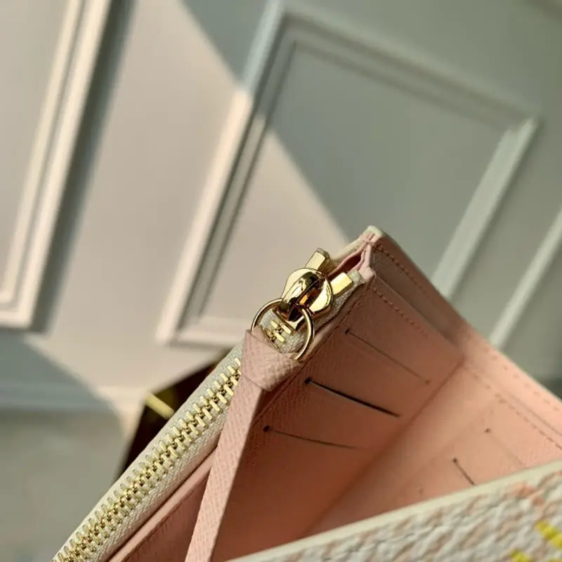 N40750 S1 12x9.5x1.5cm High Quality Bags - Image 8