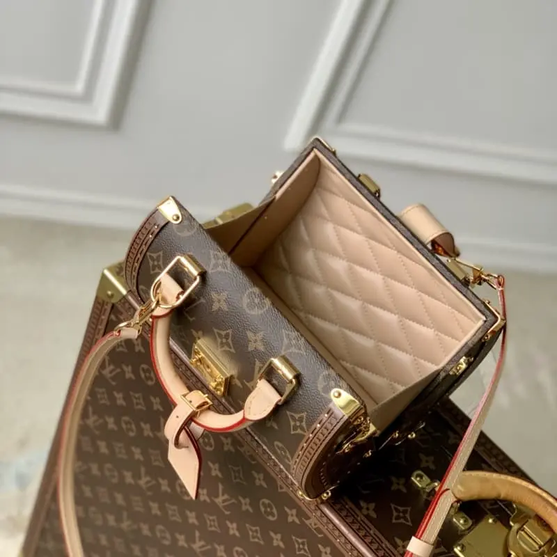 M11154 15x13x21cm High Quality Bags - Image 9