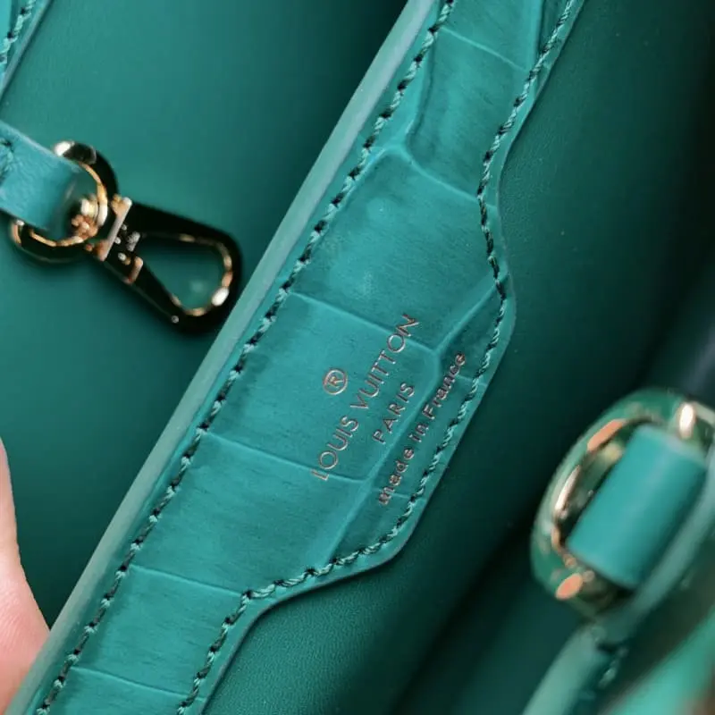 M48865 Green Small 27x18x9cm High Quality Bags - Image 9