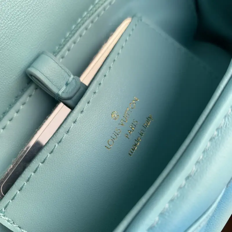 M22891 S1 23x16x10cm High Quality Bags - Image 9