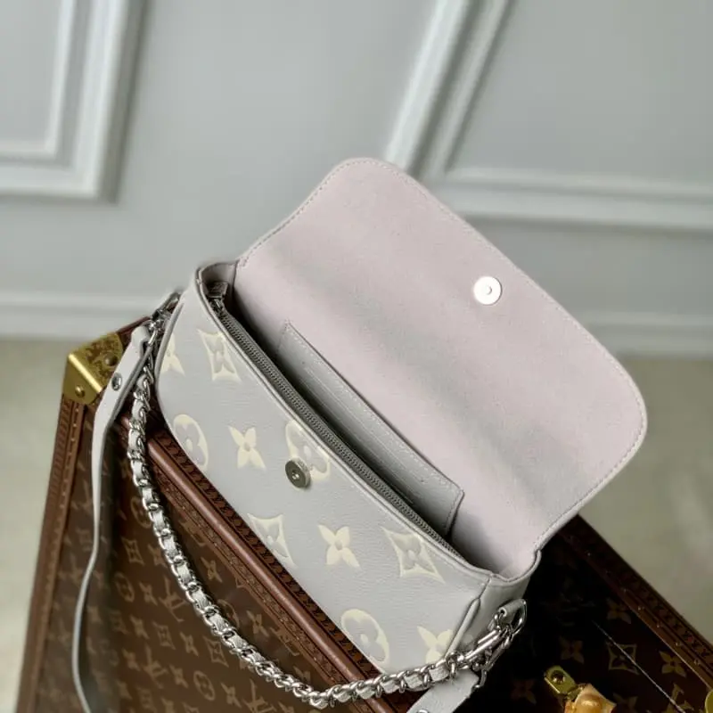 M14225 12x4.3x23.5cm High Quality Bags - Image 9