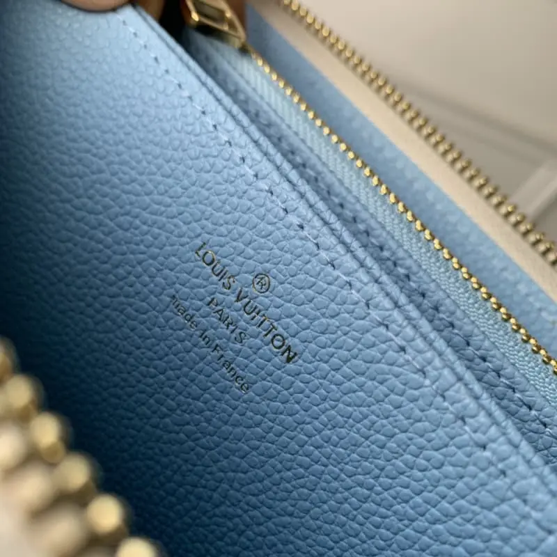 M69794 19x10.5x2.5cm High Quality Bags - Image 9