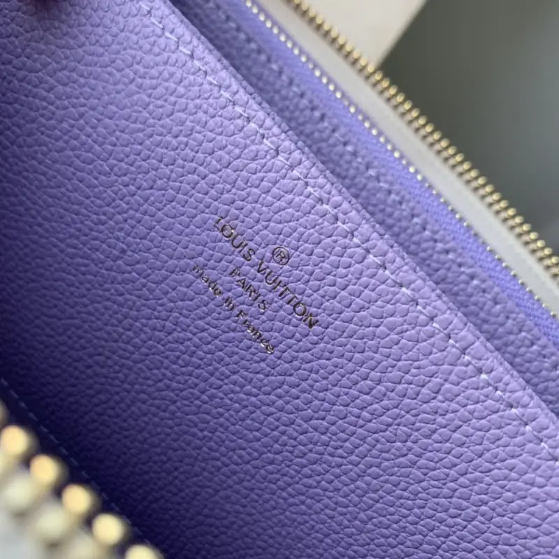 M69794 S2 19x10.5x2.5cm High Quality Bags - Image 9