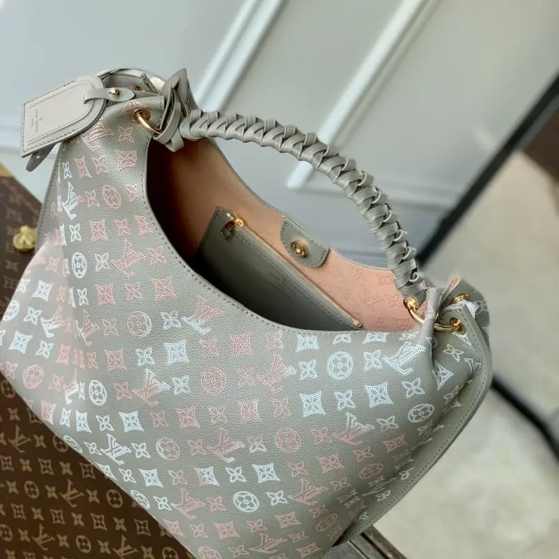 M23396 35x40x17cm High Quality Bags - Image 9