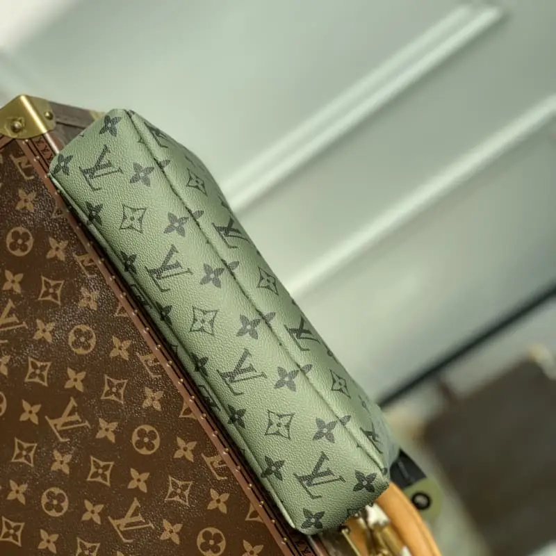 M82800 camouflage print 32x21x8cm High Quality Bags - Image 9