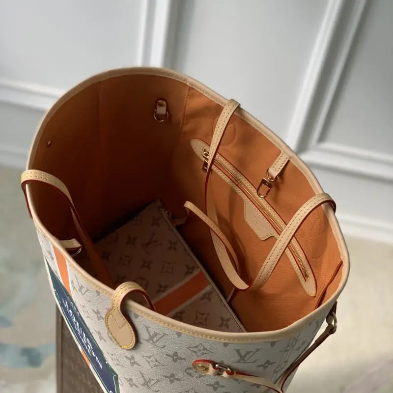 M23501 31x28x14cm High Quality Bags - Image 9