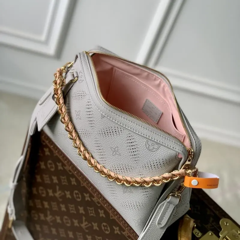 M13157 18x13x29cm High Quality Bags - Image 9