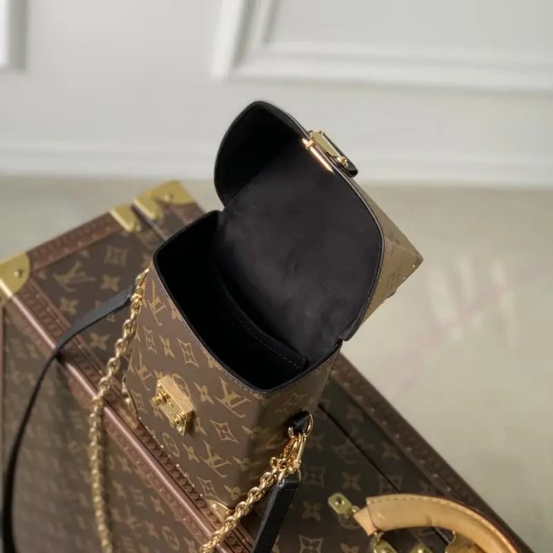 M82465 12.5x17.6x6cm High Quality Bags - Image 9