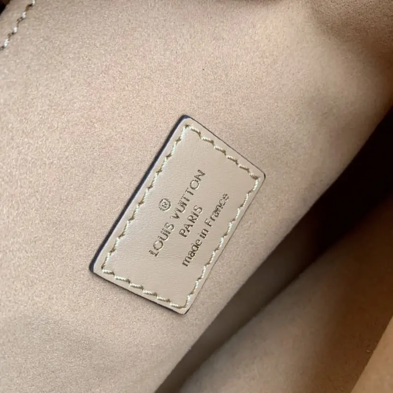 M45773 25x19x7cm High Quality Bags - Image 9