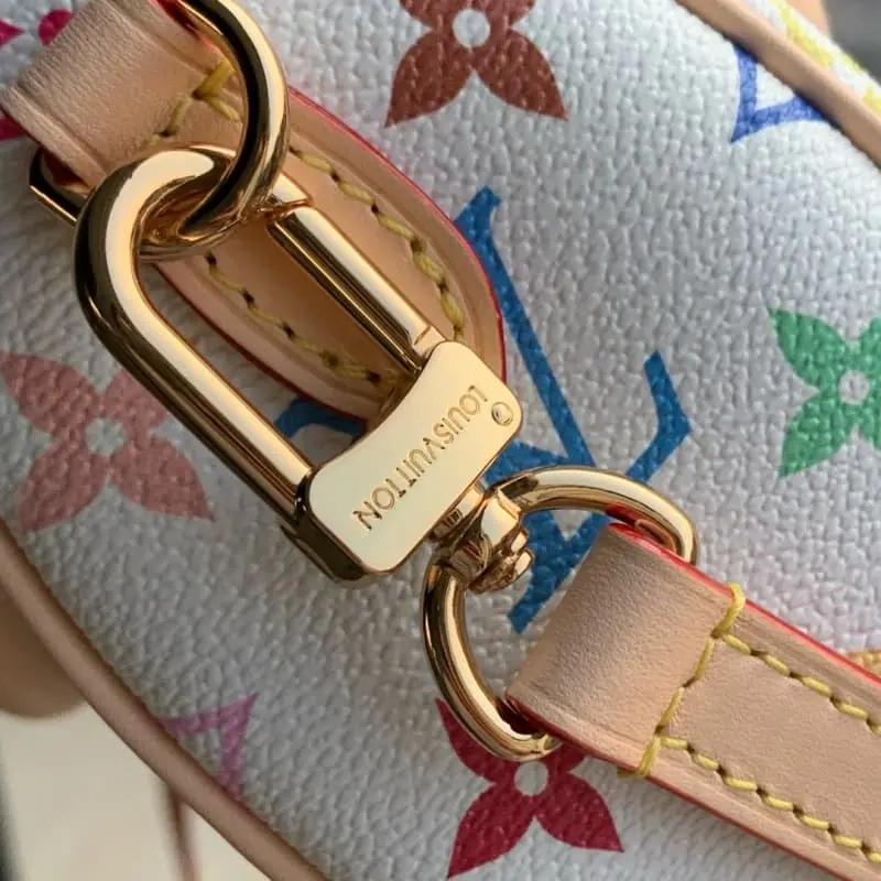 M13391 10x7.5x16cm High Quality Bags - Image 13