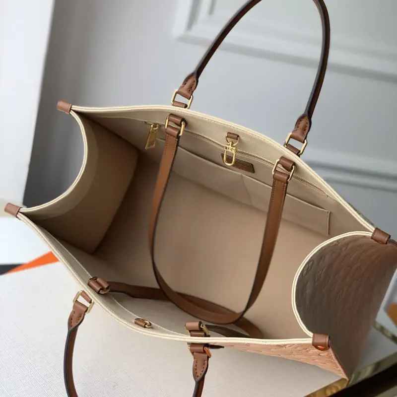 M44921 41x34x19cm High Quality Bags - Image 8