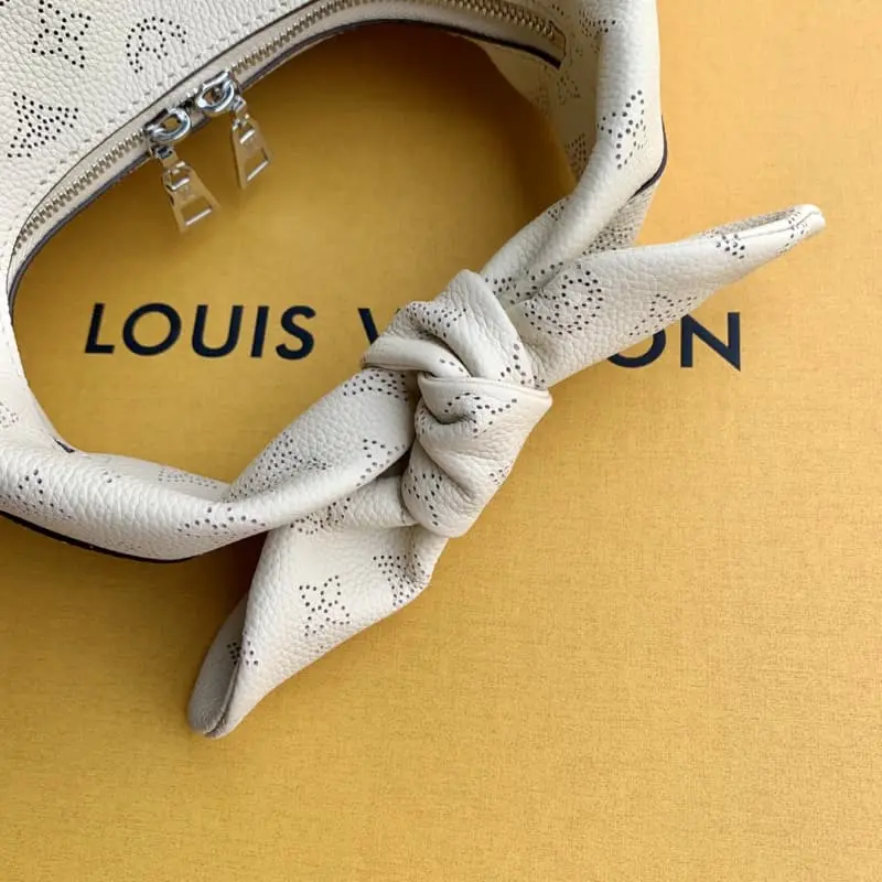 M20700 28x34x12cm High Quality Bags - Image 8