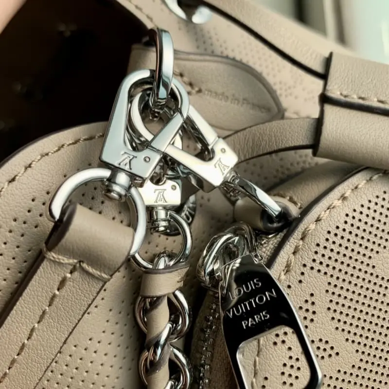 M21886 19x22x14cm High Quality Bags - Image 9