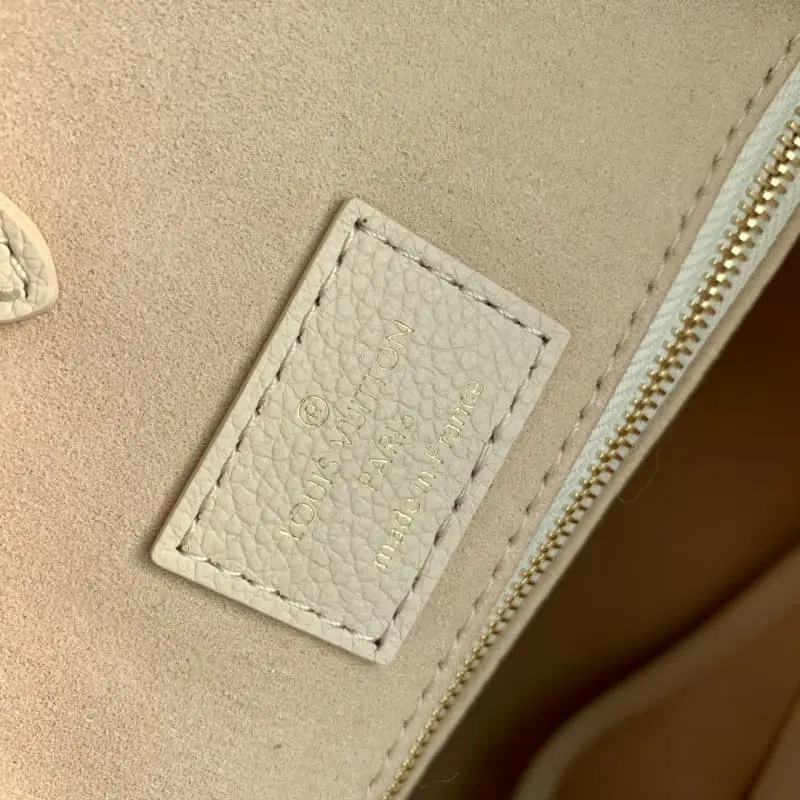 M46060 S1 35x27x14cm High Quality Bags - Image 9