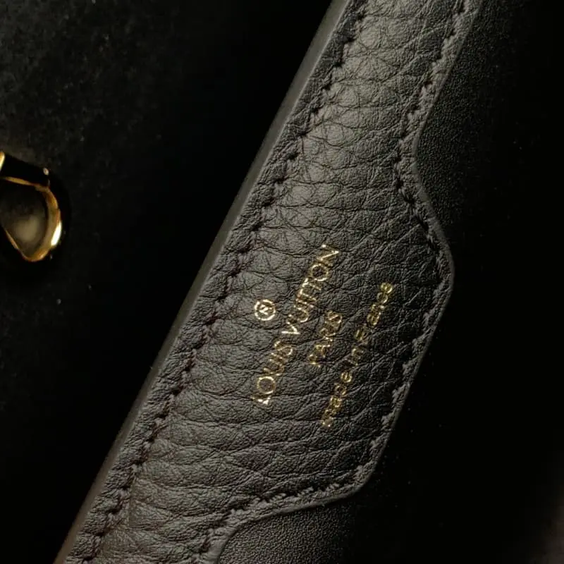 M21689 Black 27x18x9cm High Quality Bags - Image 9