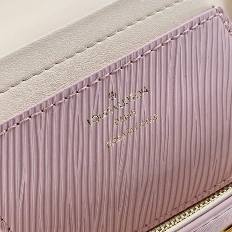 M20802 23x17x9.5cm High Quality Bags - Image 8