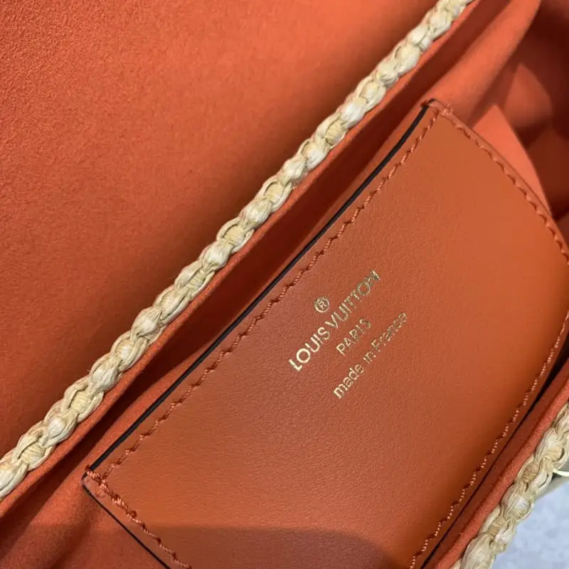 M57648 23x17x9cm High Quality Bags - Image 9