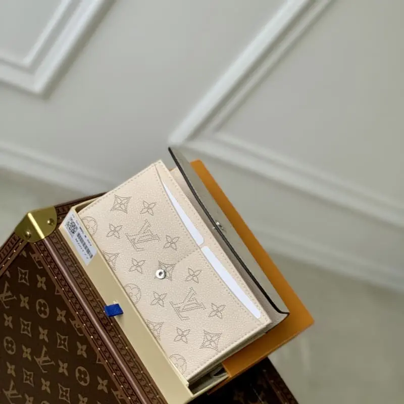 M60177 Beige 19x12x2cm High Quality Bags - Image 8