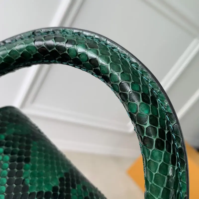 M80931 21x14x8cm High Quality Bags - Image 9