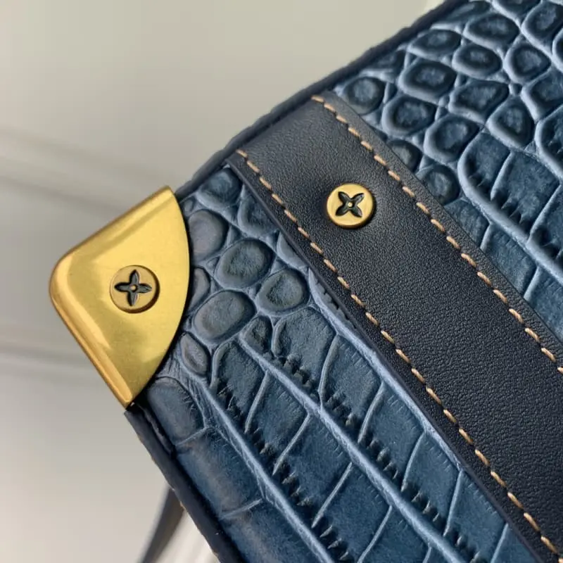 M59351 21x15x9cm High Quality Bags - Image 9