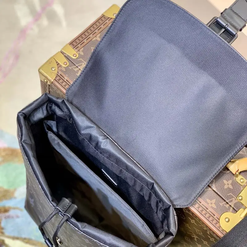 M45913 27x42x13cm High Quality Bags - Image 9