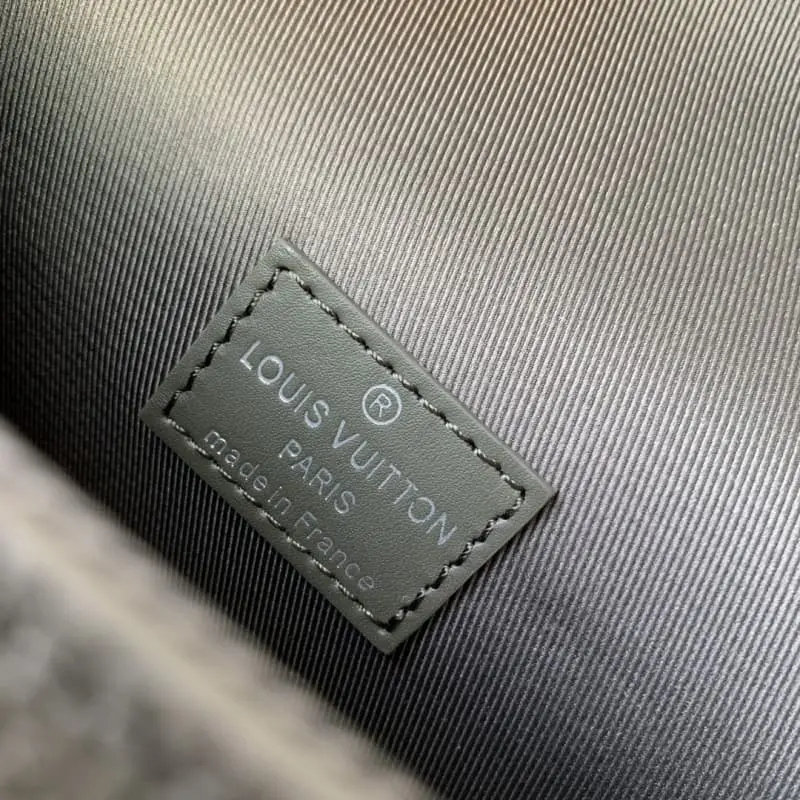 M82086 17.3x12x7cm High Quality Bags - Image 9