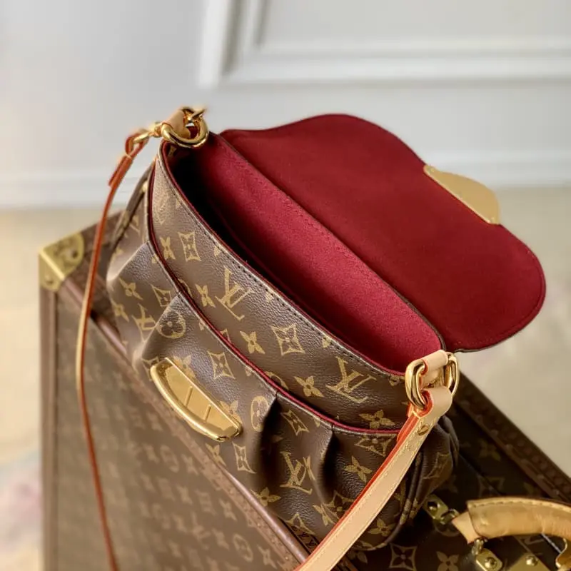 M13617 27x18x3cm High Quality Bags - Image 9