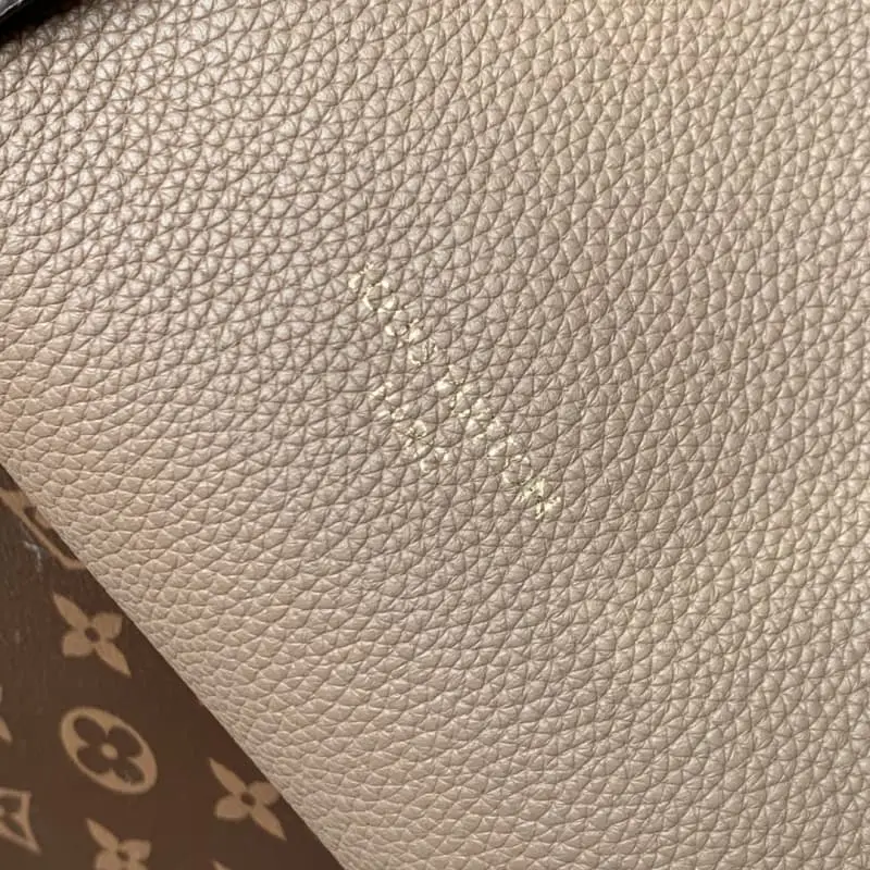 M13667 S2 25x15x18cm High Quality Bags - Image 11