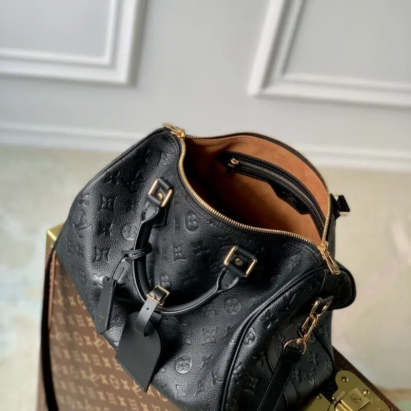 M47186 30x21x7cm High Quality Bags - Image 9