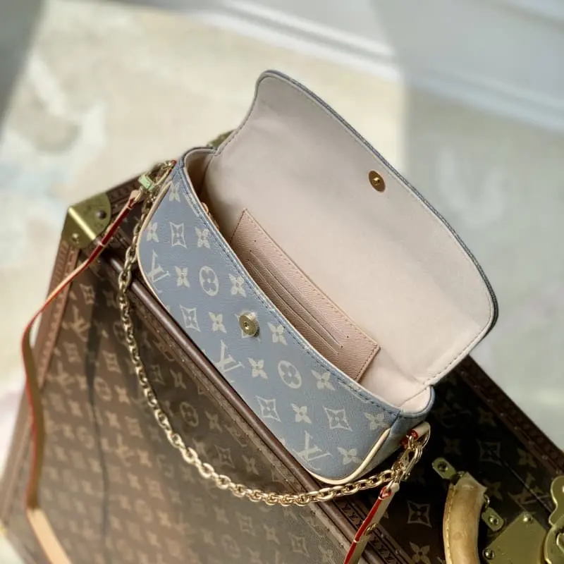 M12778 23.5x12x4.5cm High Quality Bags - Image 9