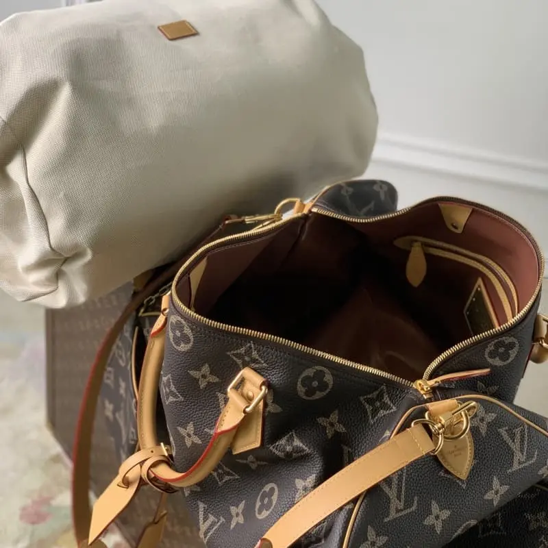 M46691 Presbyopia 50x32x29cm High Quality Bags - Image 9