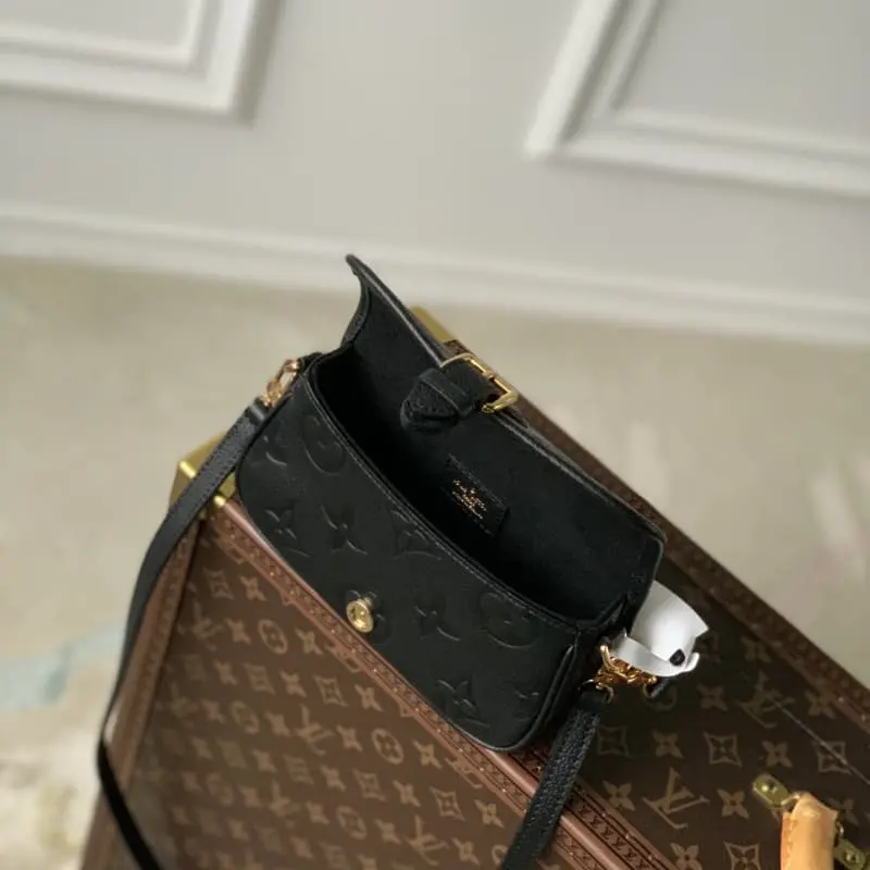 M24649 20x20x13cm High Quality Bags - Image 9