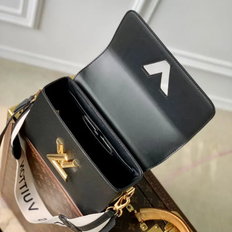 M11269 12.5x17x7cm High Quality Bags - Image 9