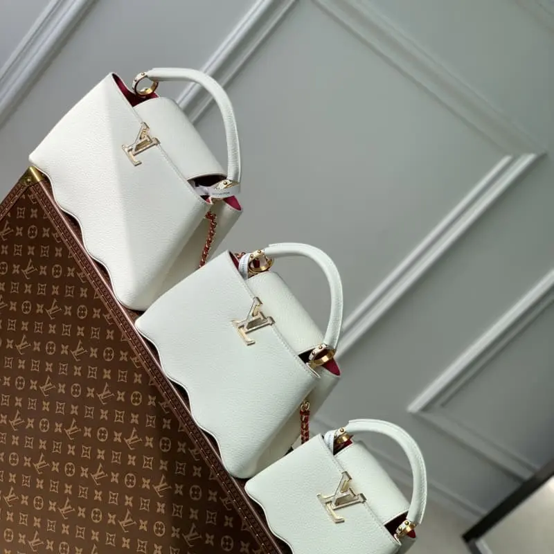 M22122 White 21x14x8cm High Quality Bags - Image 10