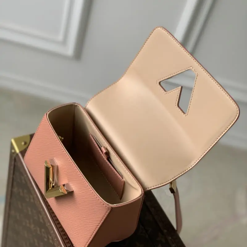 M23074 Peach Powder 19x15x9cm High Quality Bags - Image 9