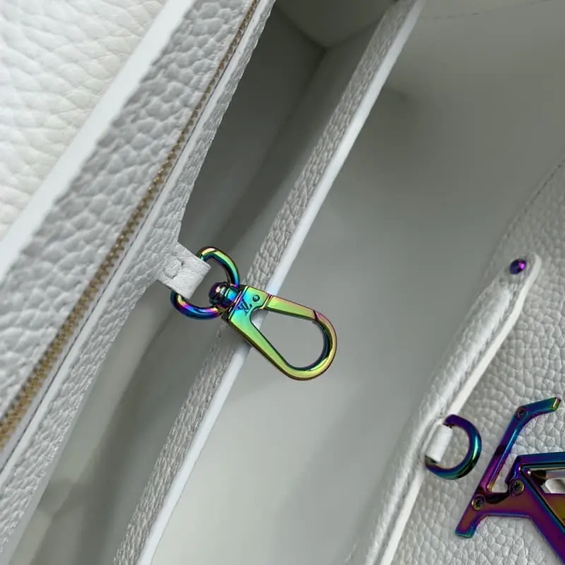 M22055 WhiteMedium 31.5x20x11cm High Quality Bags - Image 9