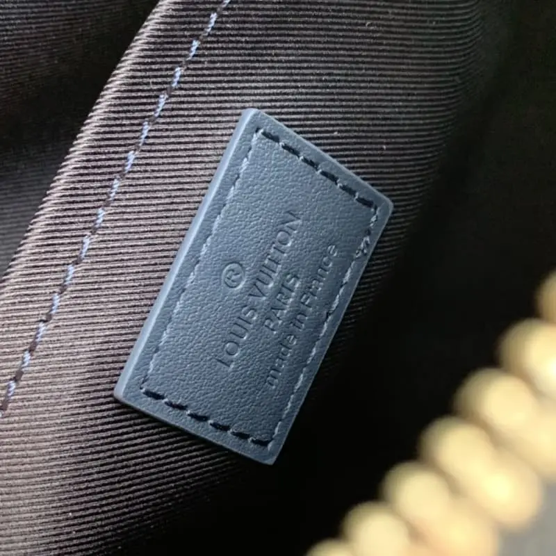 M21438 S1 27x17x13cm High Quality Bags - Image 9