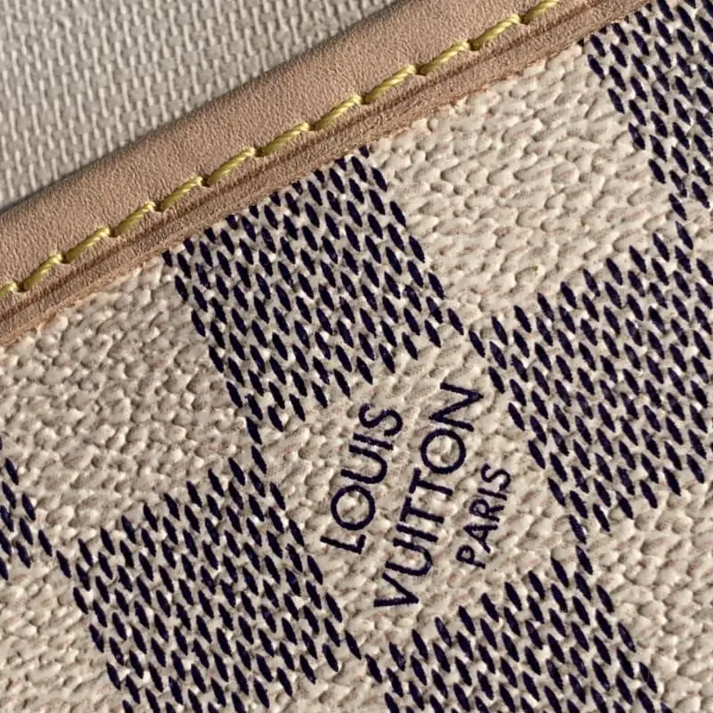 N41363 HH powder 29x21x12cm High Quality Bags - Image 8