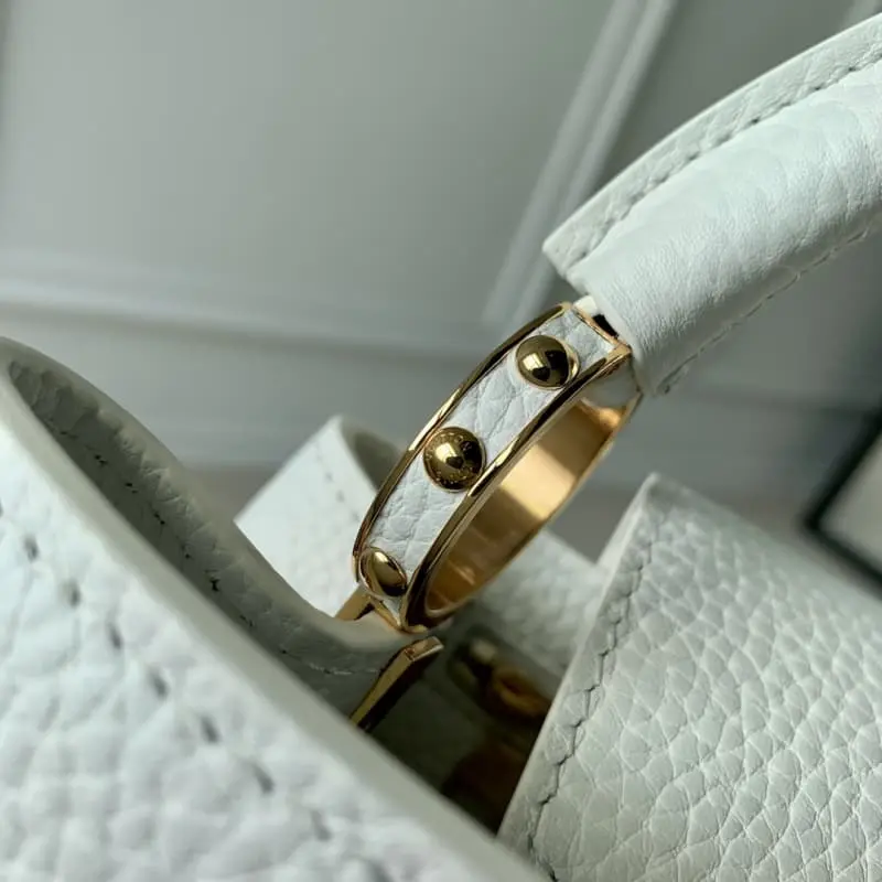 M22375 WhiteMedium 31.5x20x11cm High Quality Bags - Image 9