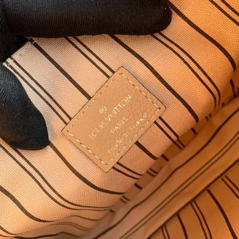 m44300 25x19x9cm High Quality Bags - Image 9