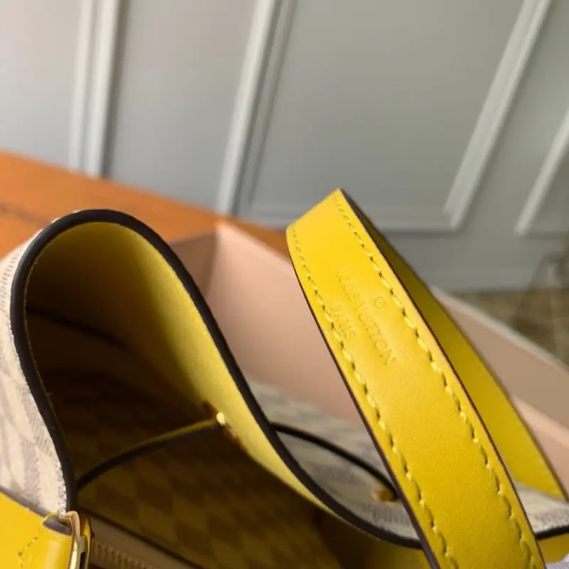 N40151 26x22x27cm High Quality Bags - Image 9